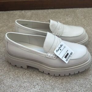 ALDO white platform loafers never worn